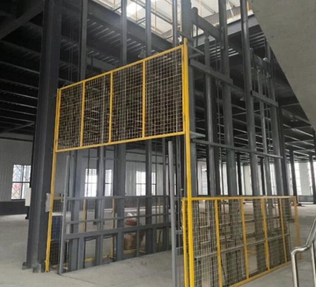 友谊请详细介绍一下货梯安装在室外的维护方法